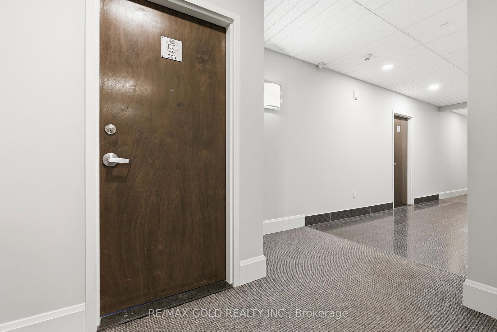 Condo for sale at 305-112 King Street, Hamilton, Ontario, L8N 1A8 - Beasley - MLS: X12853632