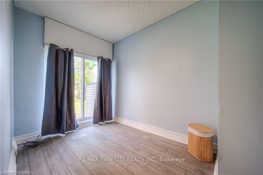 332 Queen Street W - Photo 5