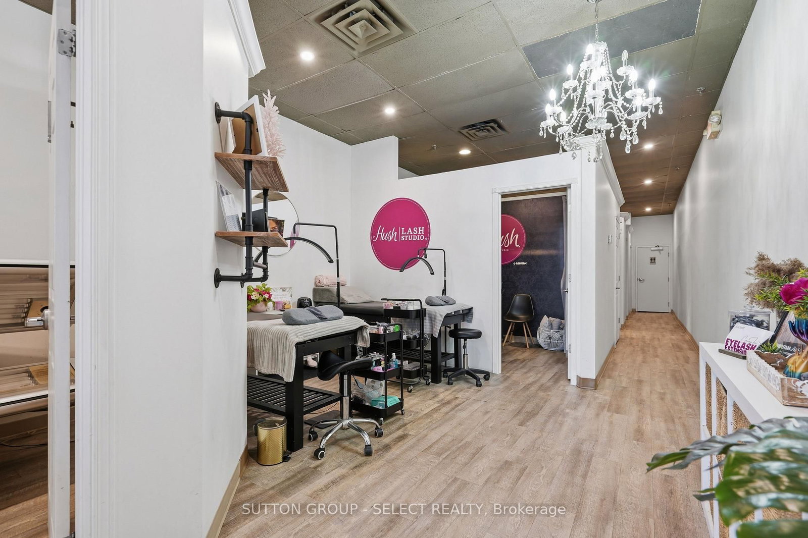 509 Commissioners Road W, Unit 6 - Photo 6