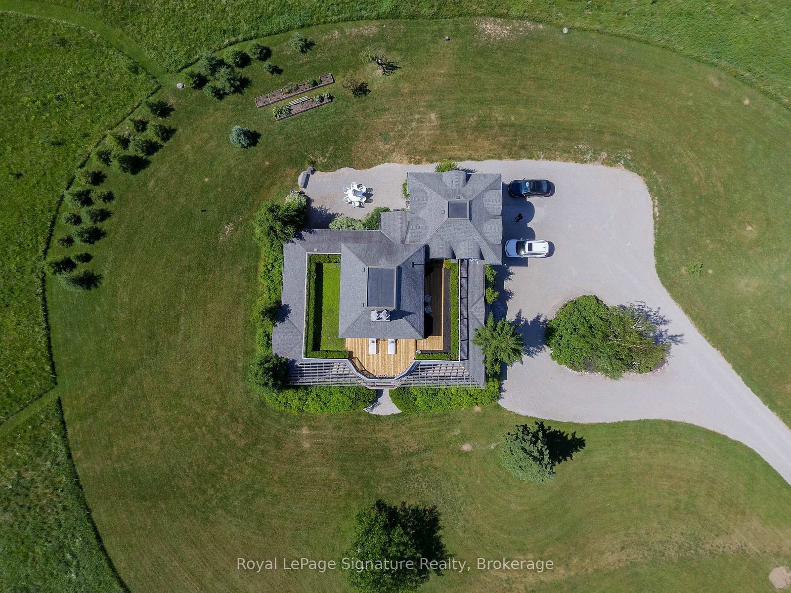 807035 25th Side Road • Grey Highlands, ON photo 3
