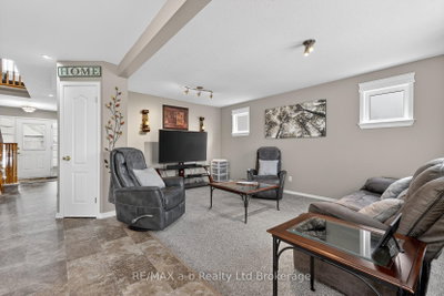 20 Owen Street • Ingersoll, ON photo 9