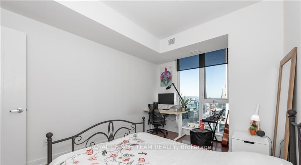 40 Nepean Street, Unit 2502 - Photo 20