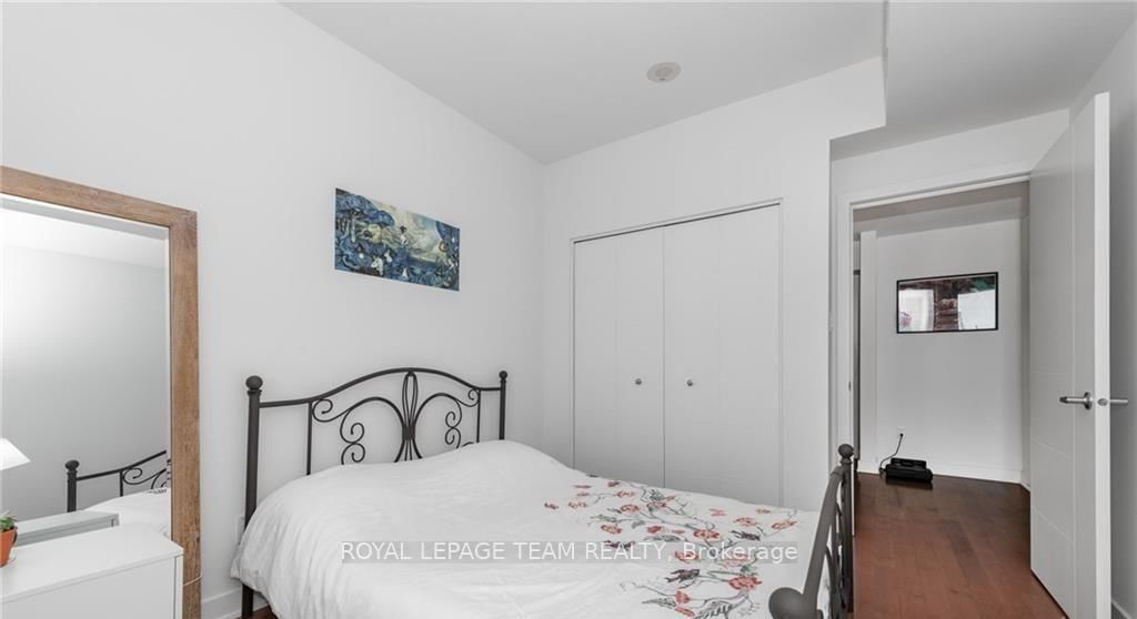 40 Nepean Street, Unit 2502 - Photo 21