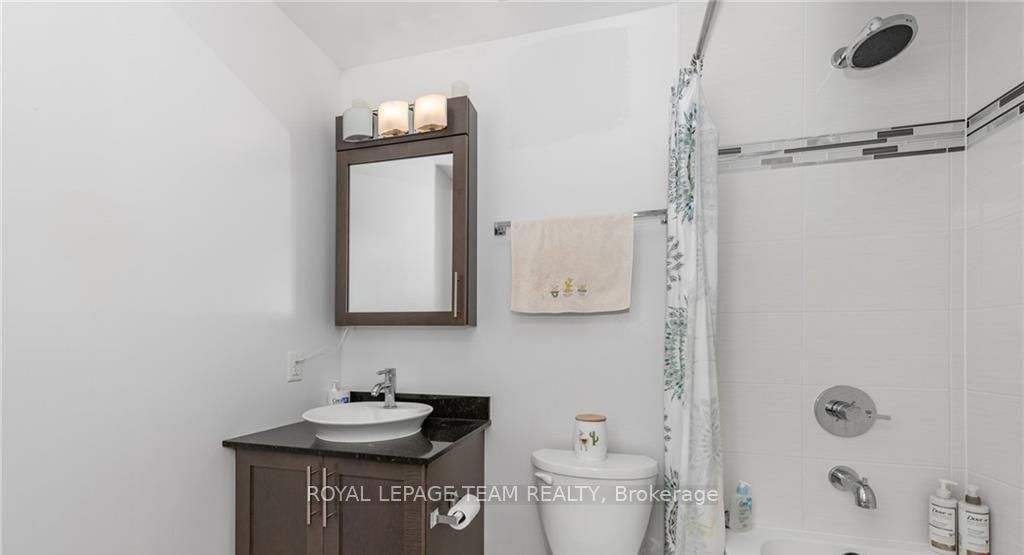 40 Nepean Street, Unit 2502 - Photo 23