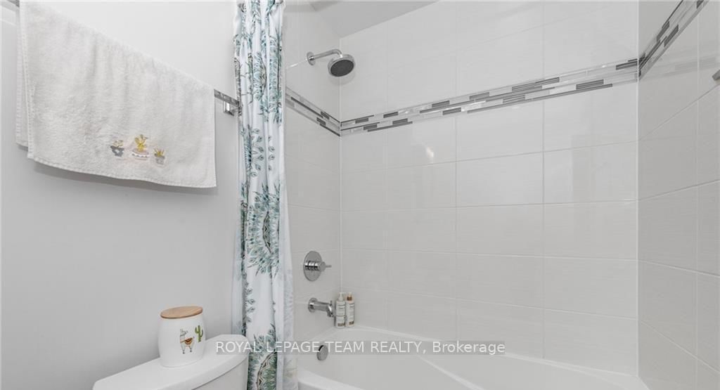 40 Nepean Street, Unit 2502 - Photo 24