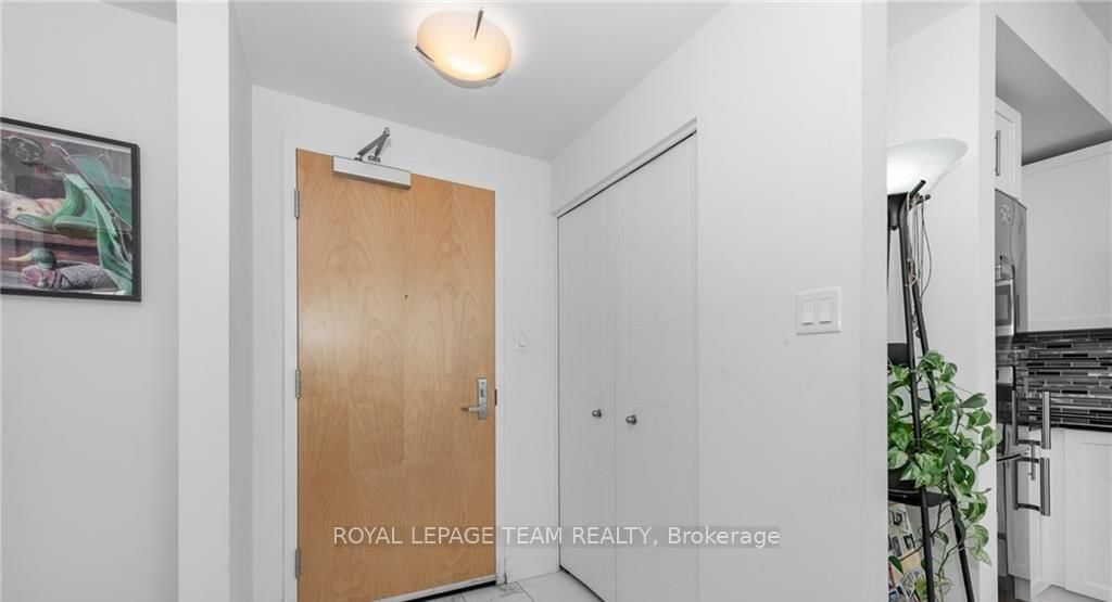 40 Nepean Street, Unit 2502 - Photo 5