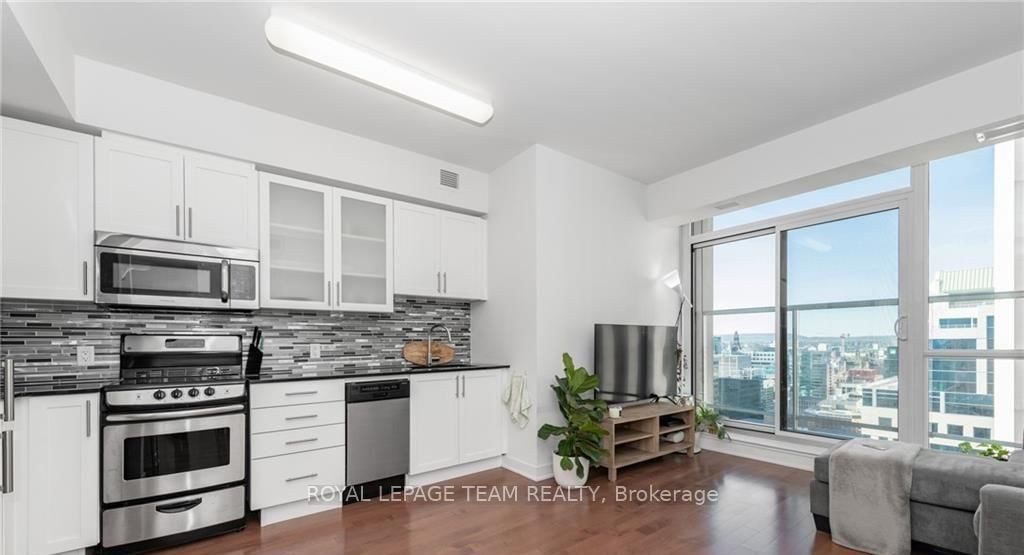 40 Nepean Street, Unit 2502 - Photo 7