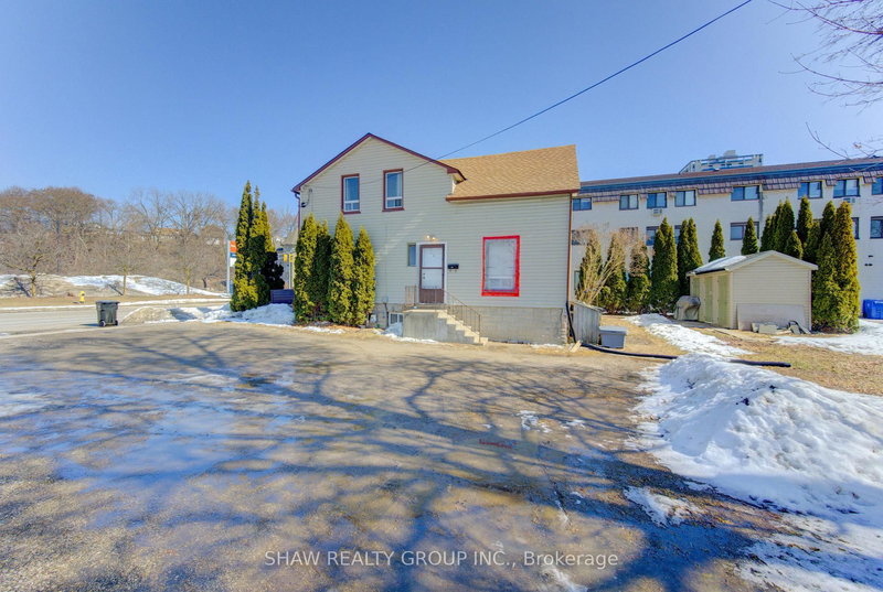 11 Simcoe St, Cambridge, N1R 1N7 | Image 2