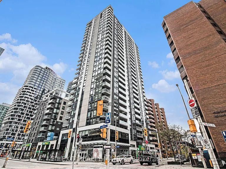 home for lease on 2209-340 Queen Street