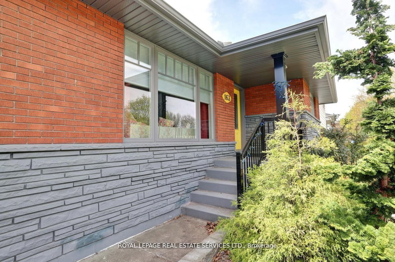 163 Bendamere Ave, Hamilton, L9C 1N6 | Image 2