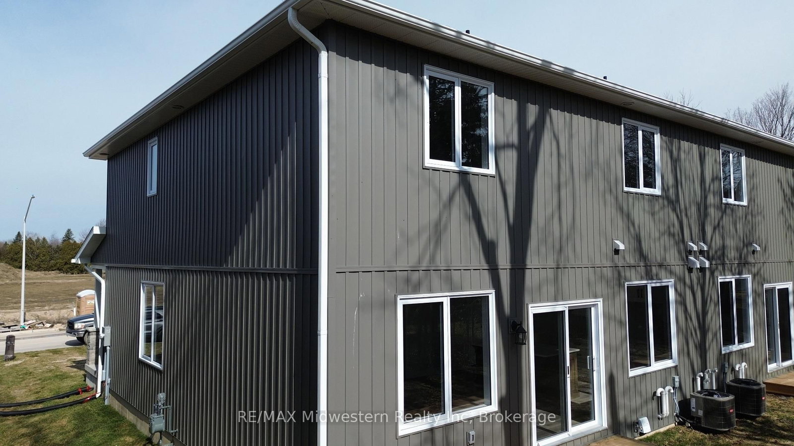 Semi-Detached House for sale at 16 Roberts Street, Huron East, Ontario, N0G 1B0 - Seaforth - MLS: X12855106