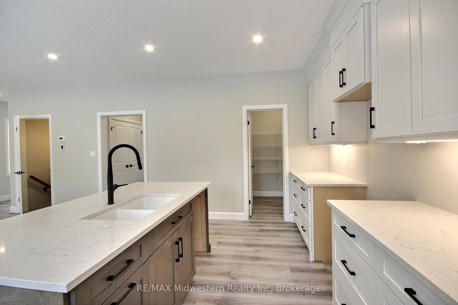 Semi-Detached House for sale at 16 Roberts Street, Huron East, Ontario, N0G 1B0 - Seaforth - MLS: X12855106