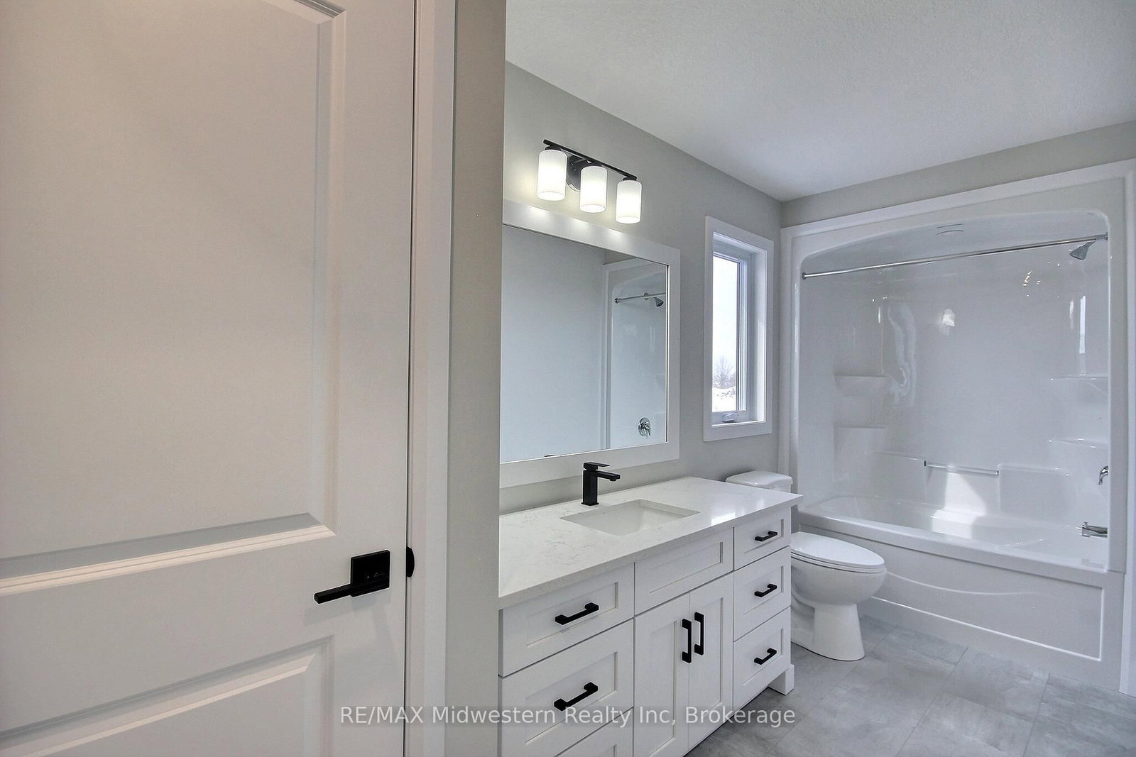 Semi-Detached House for sale at 14 Roberts Street, Huron East, Ontario, N0G 1B0 - Seaforth - MLS: X12855152