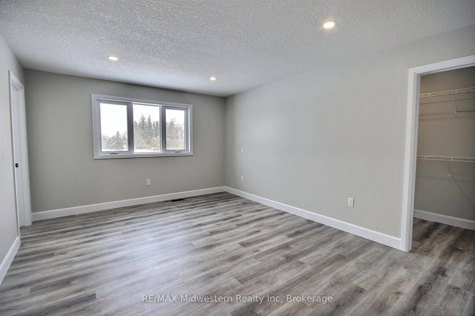 Semi-Detached House for sale at 14 Roberts Street, Huron East, Ontario, N0G 1B0 - Seaforth - MLS: X12855152