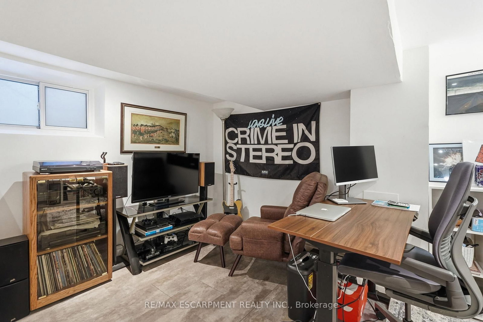 Detached House for sale at 44 Whitfield Avenue, Hamilton, Ontario, L8L 4B6 - Industrial Sector - MLS: X12855198