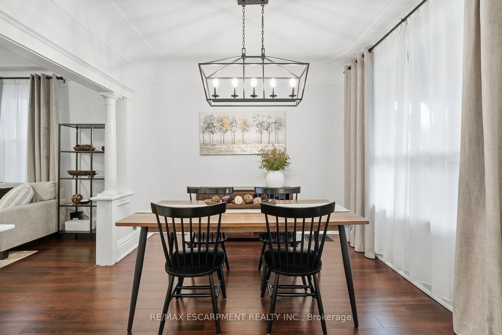 Detached House for sale at 44 Whitfield Avenue, Hamilton, Ontario, L8L 4B6 - Industrial Sector - MLS: X12855198