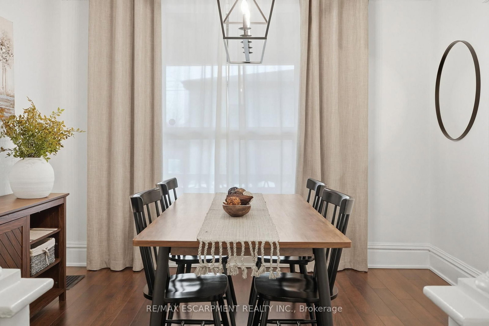 Detached House for sale at 44 Whitfield Avenue, Hamilton, Ontario, L8L 4B6 - Industrial Sector - MLS: X12855198