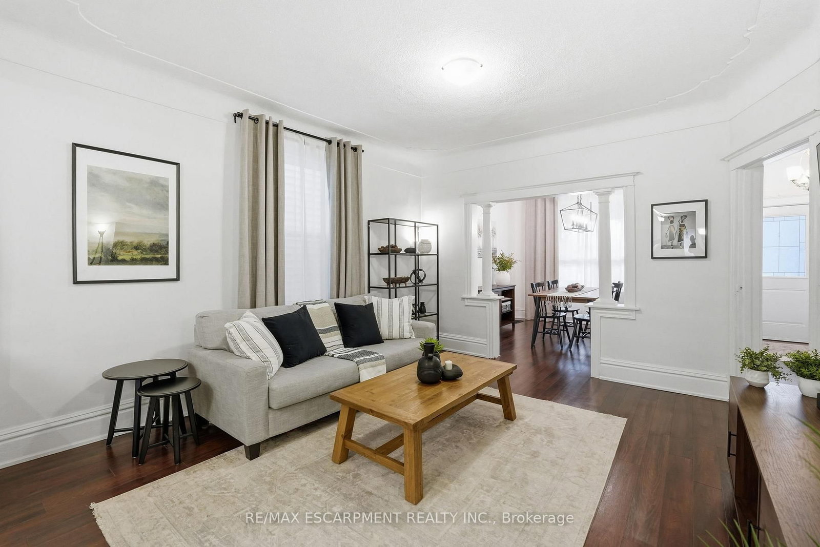 Detached House for sale at 44 Whitfield Avenue, Hamilton, Ontario, L8L 4B6 - Industrial Sector - MLS: X12855198