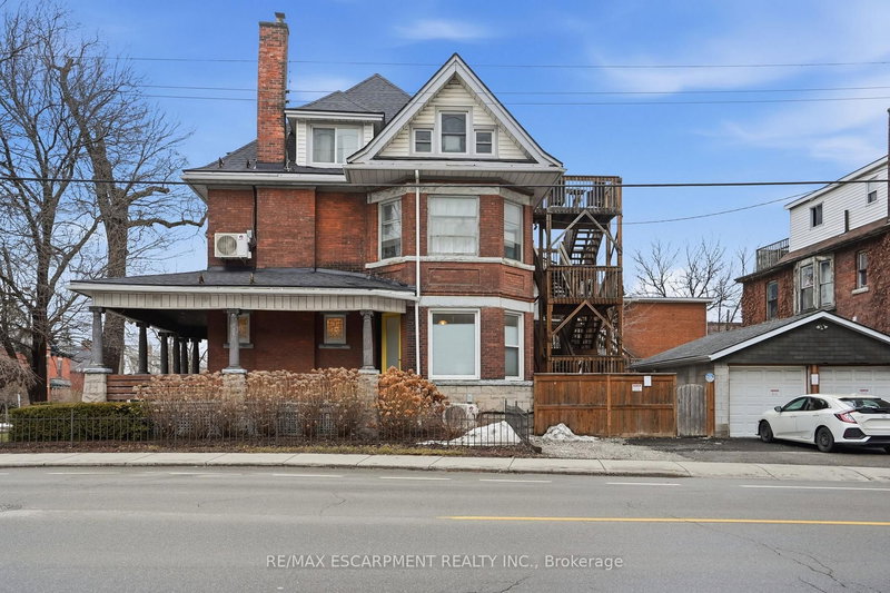 147 Emerald St S, Hamilton, L8N 2V4 | Image 3