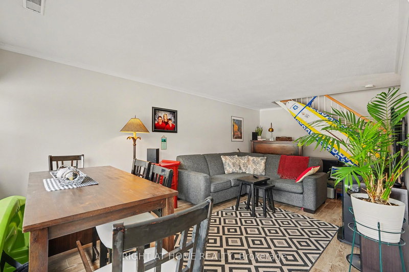 121 - 12 CORKSTOWN Rd, Ottawa, K2H 5B3 | Image 3