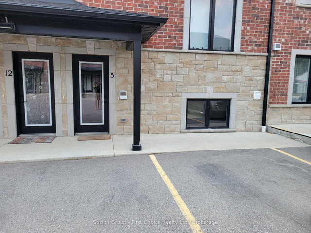 5 - 3205 Vivian Line 37