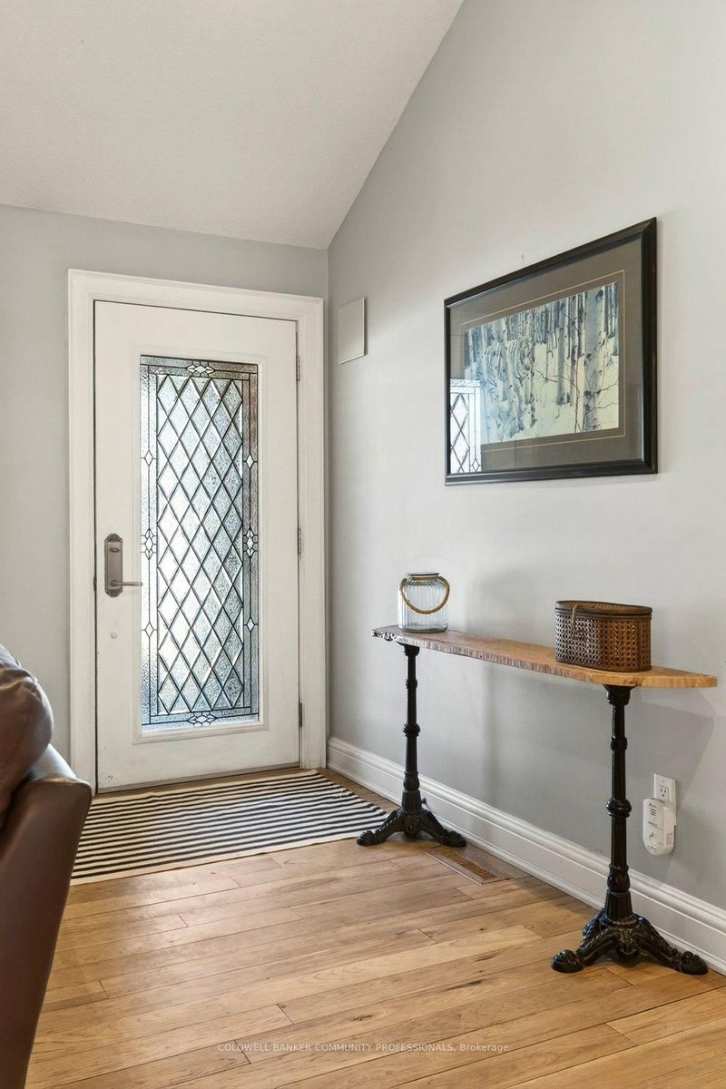 389 Clarendon Dr, Hamilton, L9G 2Z1 | Image 3