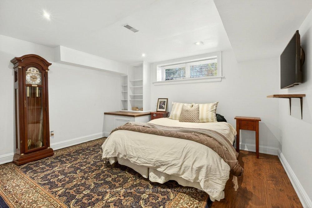 Detached House for sale at 389 Clarendon Drive, Hamilton, Ontario, L9G 2Z1 - Ancaster - MLS: X12855526