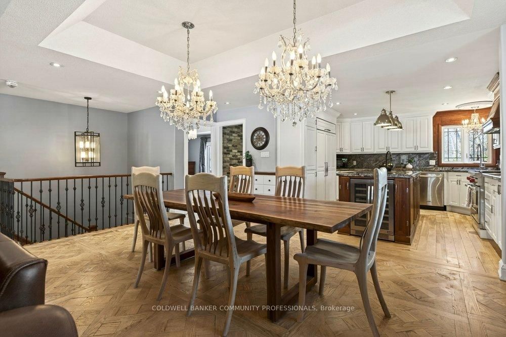 Detached House for sale at 389 Clarendon Drive, Hamilton, Ontario, L9G 2Z1 - Ancaster - MLS: X12855526