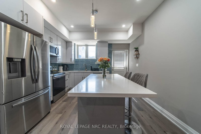 37A Ormonde Ave, St. Catharines, L2M 5P1 | Image 2