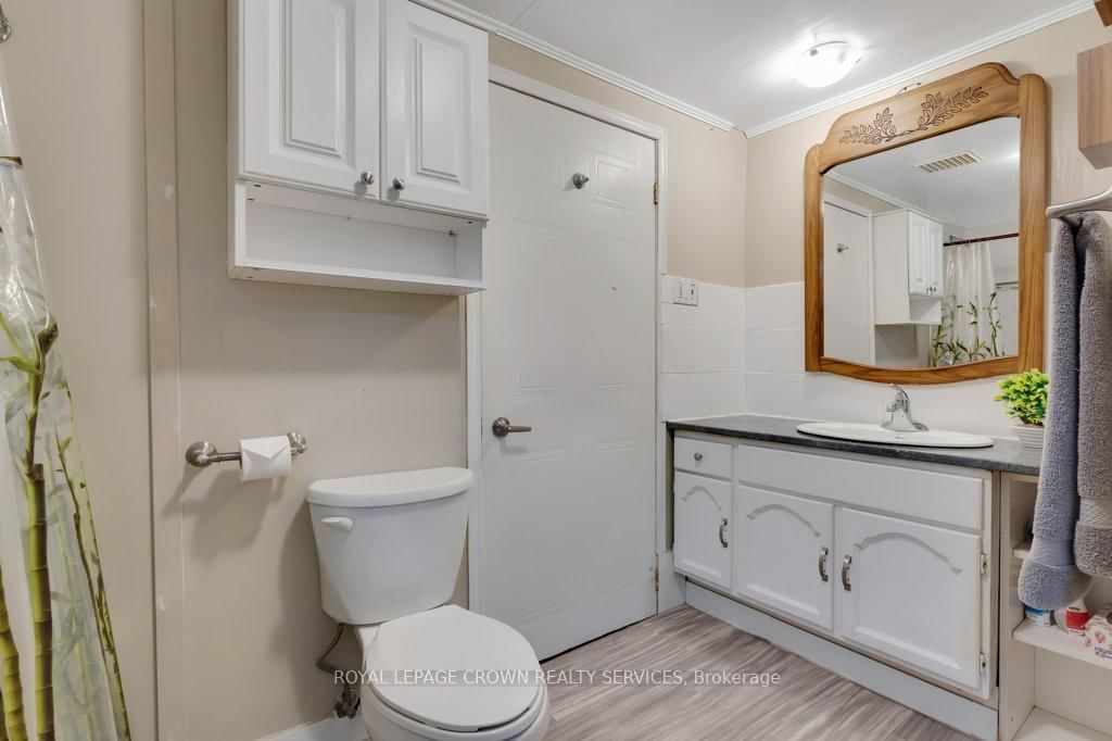 26 Esther Avenue - Photo 35