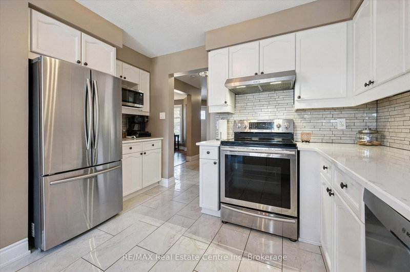 98 CEDARVALE Ave, Guelph, N1E 7K2 | Image 3