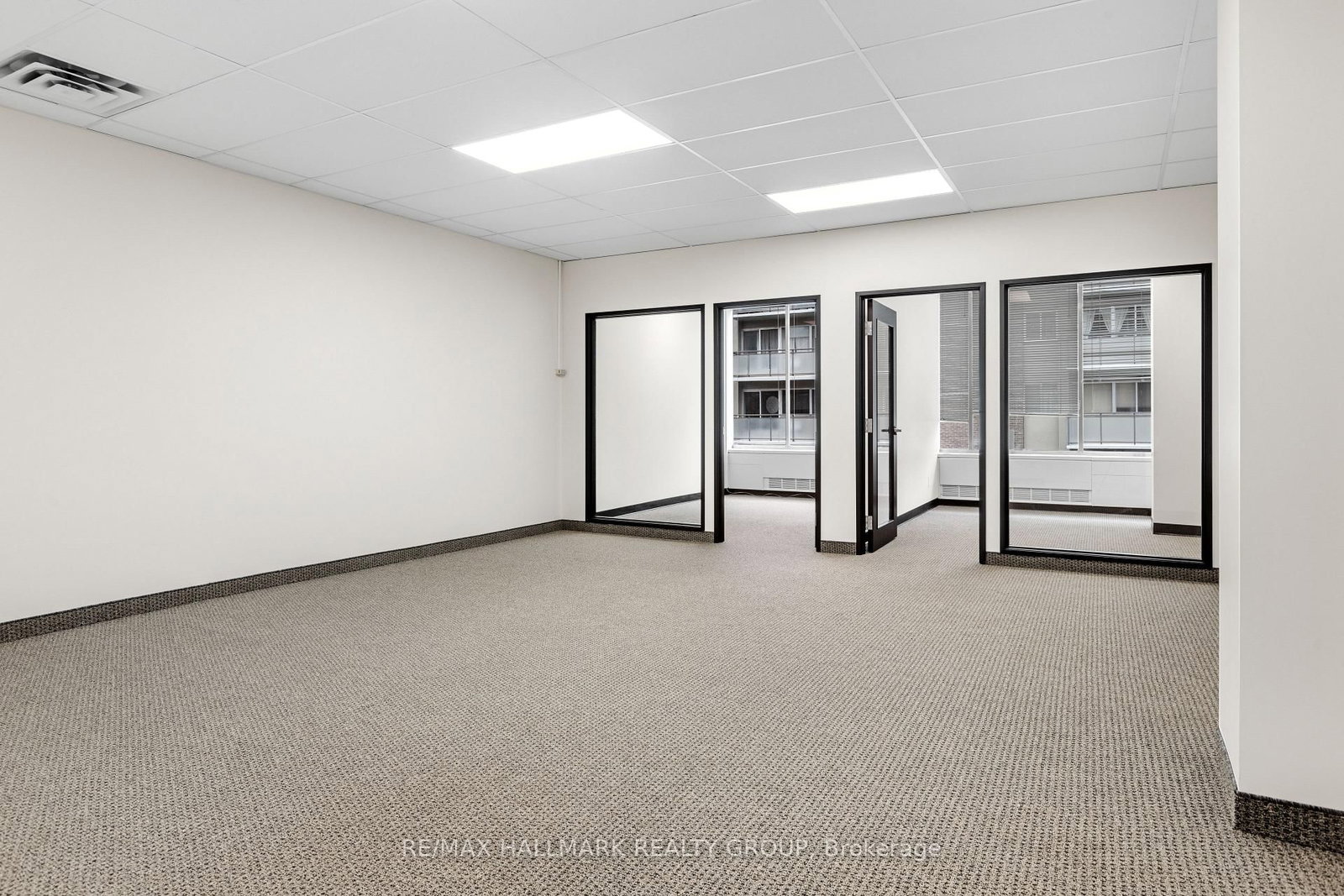 225 Metcalfe Street, Unit 416 - Photo 2