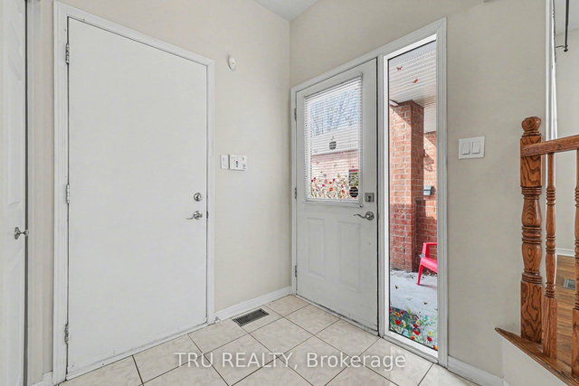 37 Daventry Crescent