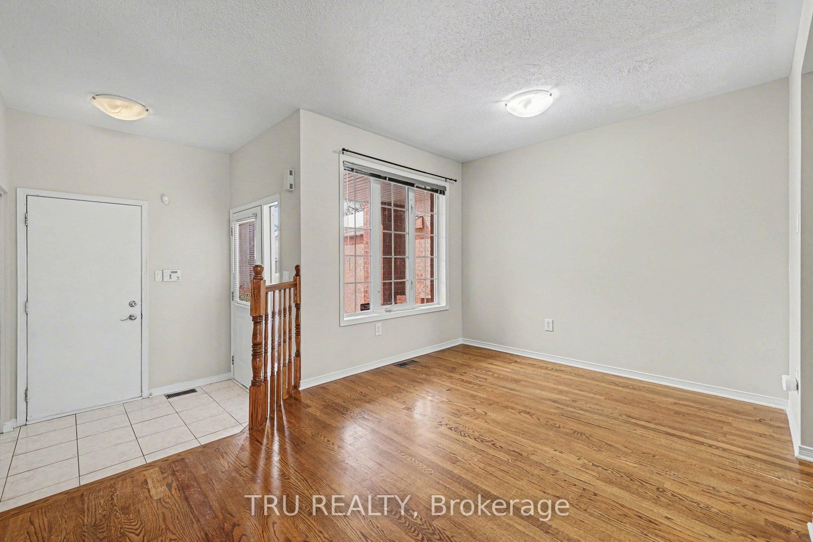 Townhouse for sale at 37 Daventry Crescent, Ottawa, Ontario, K2J 4N6 - Barrhaven - Longfields - MLS: X12855878