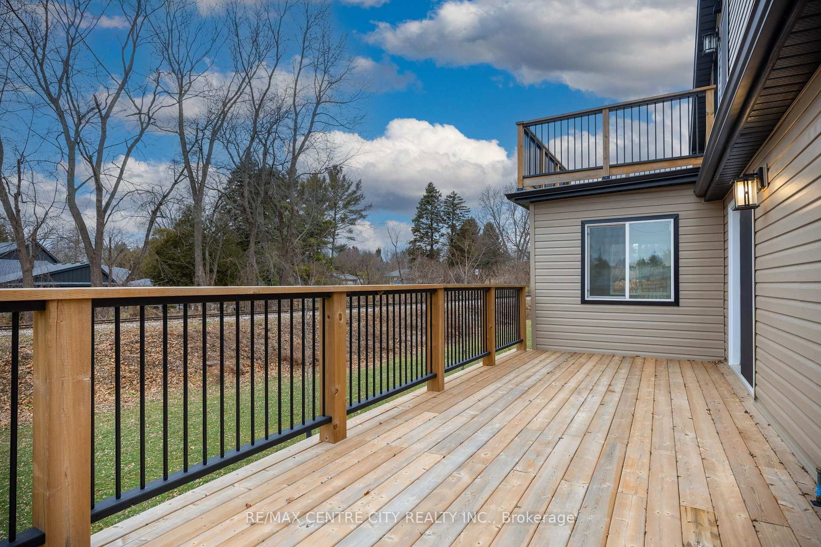 42400 John Wise Line • Central Elgin, ON photo 11