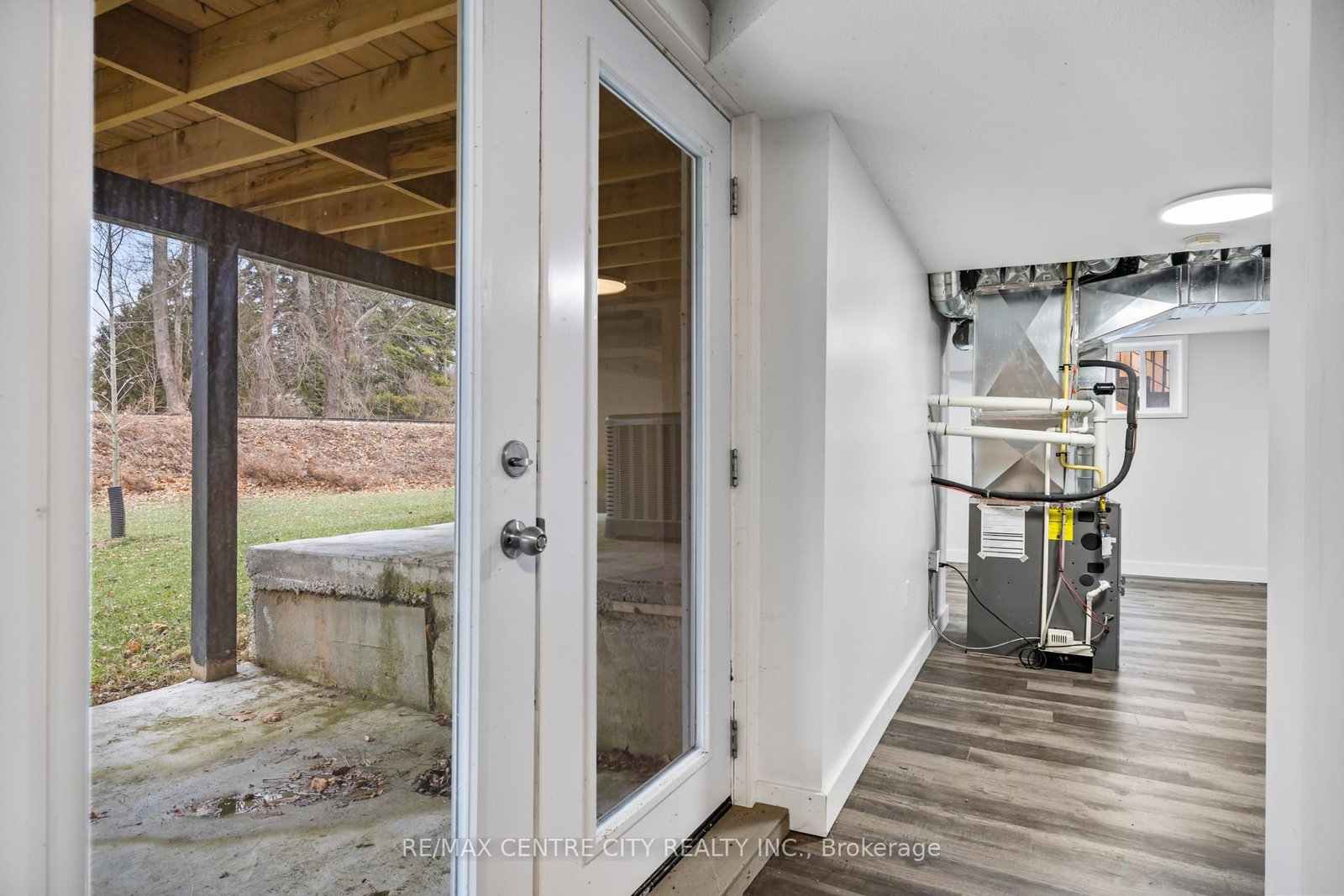 42400 John Wise Line • Central Elgin, ON photo 32