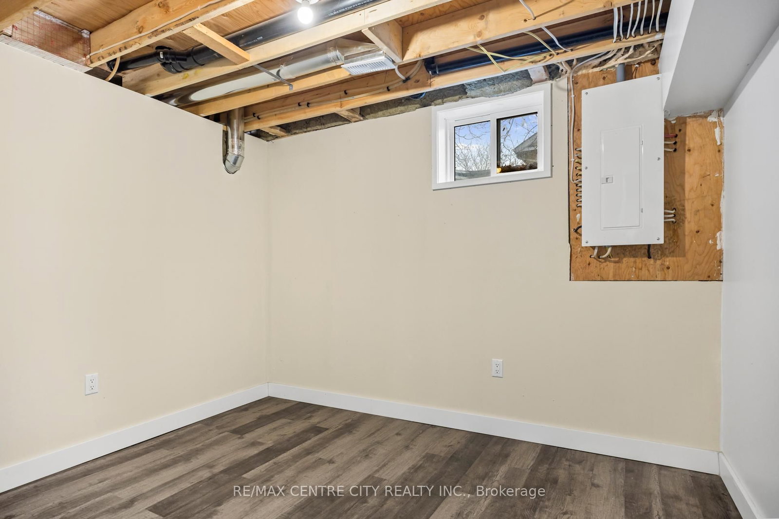 42400 John Wise Line • Central Elgin, ON photo 36