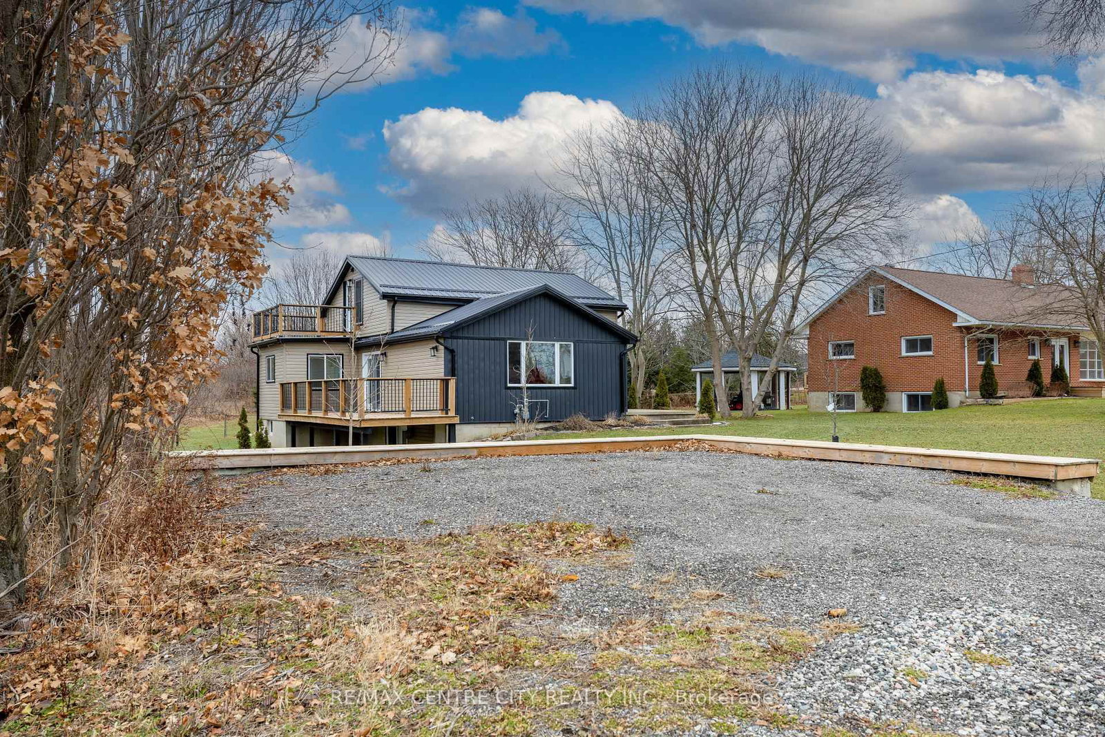 42400 John Wise Line • Central Elgin, ON photo 5