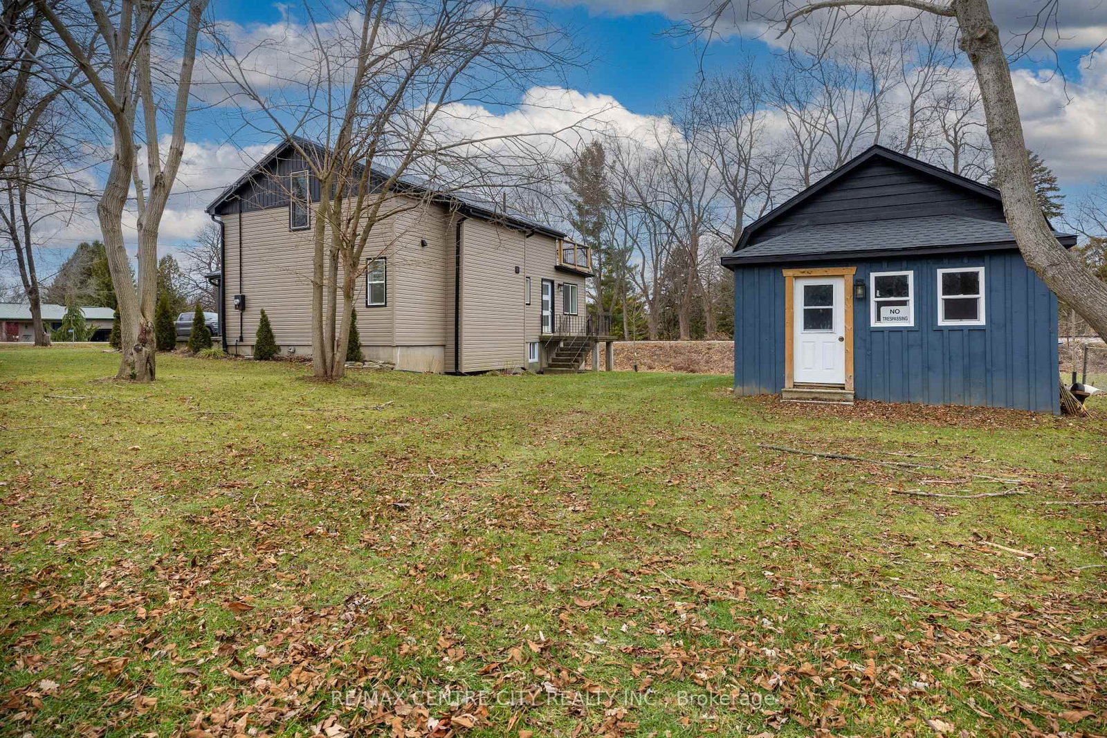 42400 John Wise Line • Central Elgin, ON photo 8