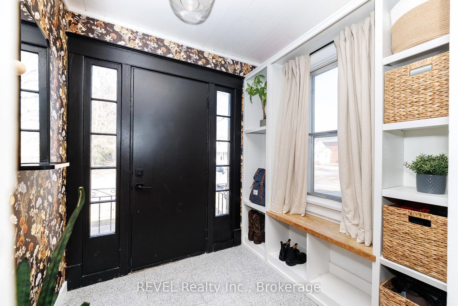 Listing Image 7