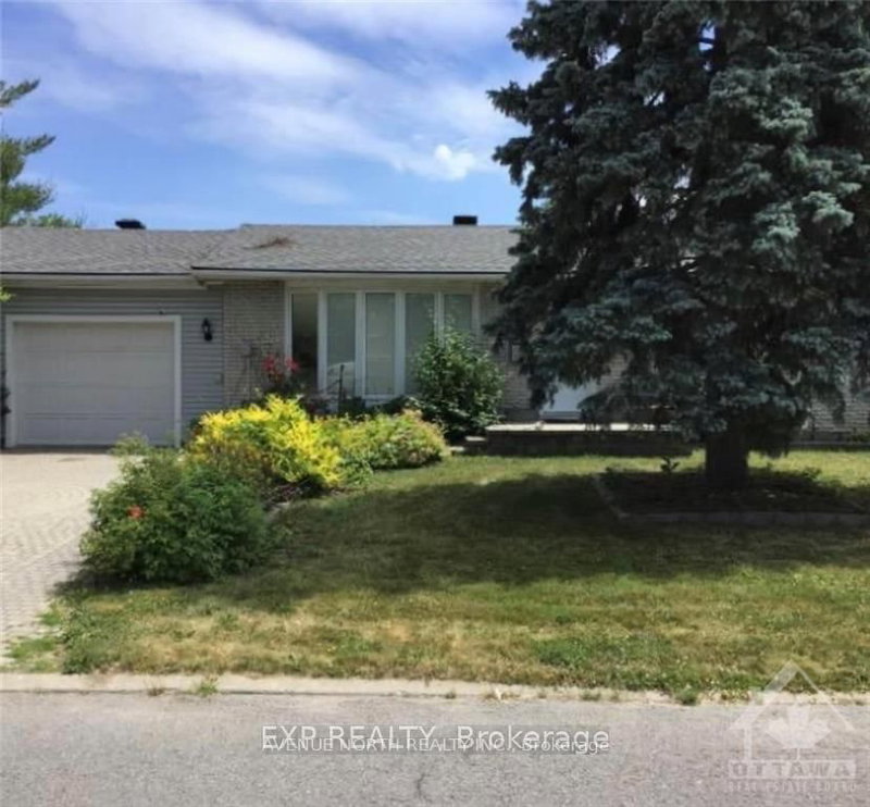 home for lease on 15 SAGINAW Crescent