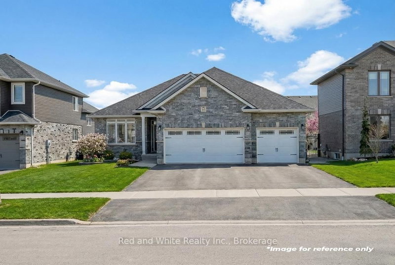 home for sale on 35 Lock Street E