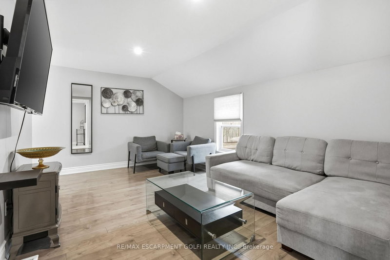 Lower - 4733 River Rd, Niagara Falls, L2E 3G3 | Image 3