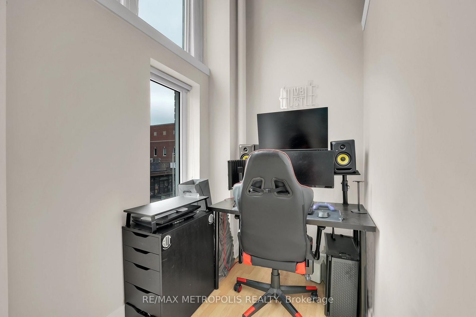 276 King Street W, Unit 207 - Photo 12