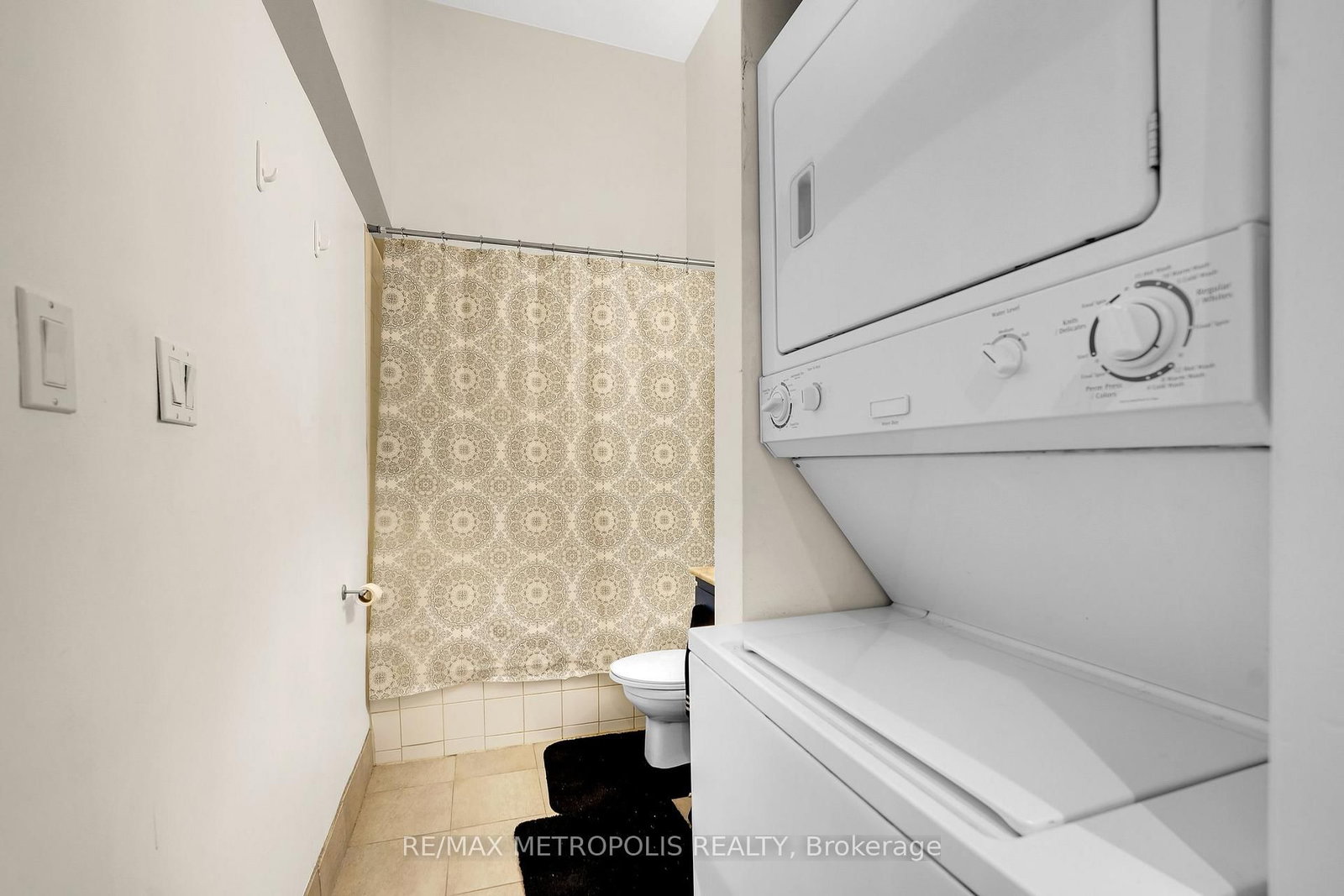 276 King Street W, Unit 207 - Photo 15