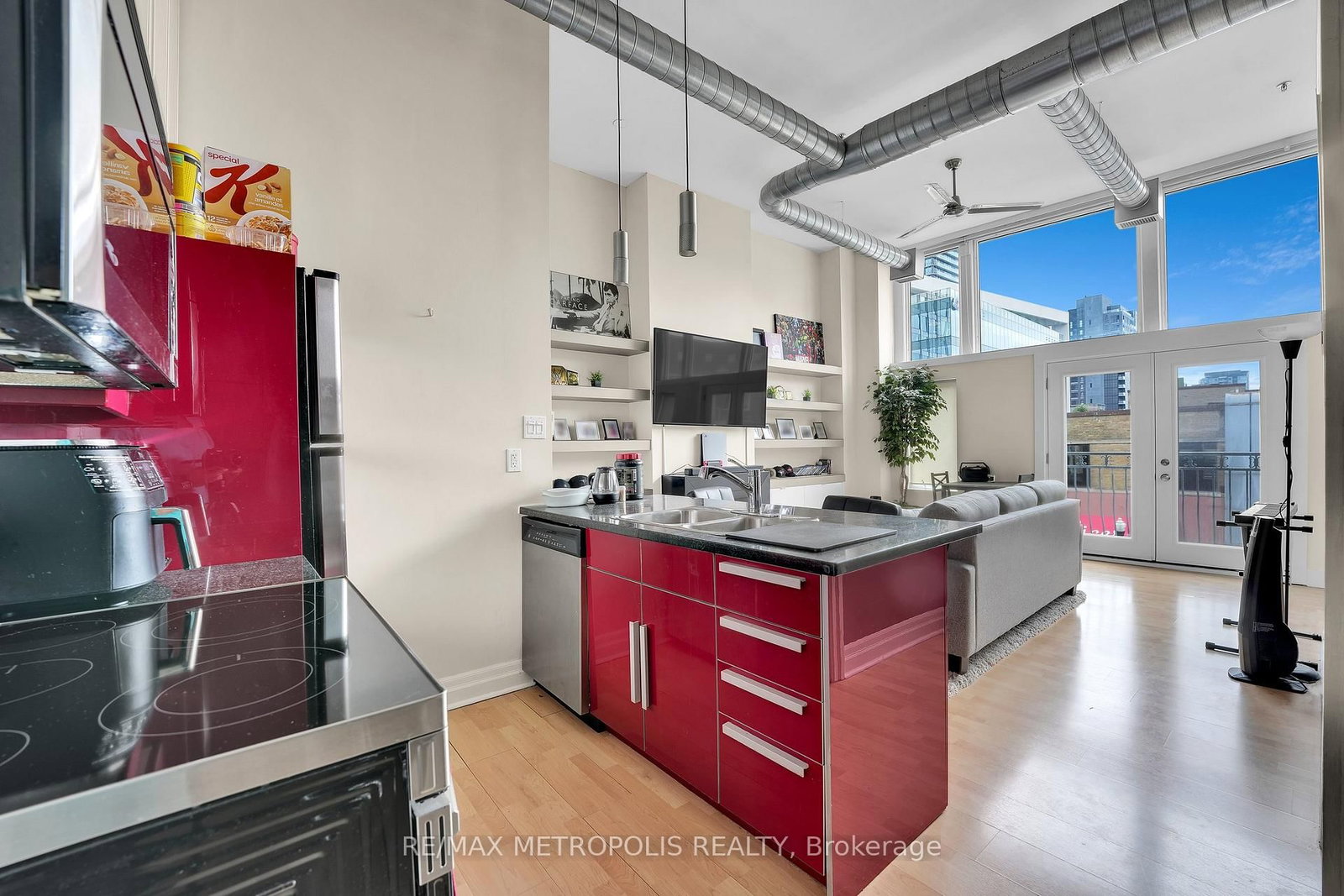 276 King Street W, Unit 207 - Photo 8