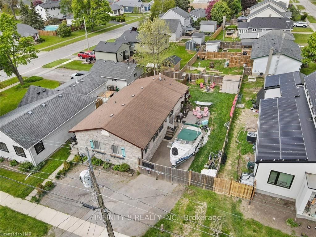 Detached House for sale at 257 Ridge Road, Fort Erie, Ontario, L0S 1B0 - Crystal Beach - MLS: X12856986