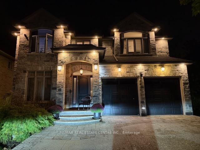 211 Tollgate Dr, Hamilton, L9G 5C8 | Image 2