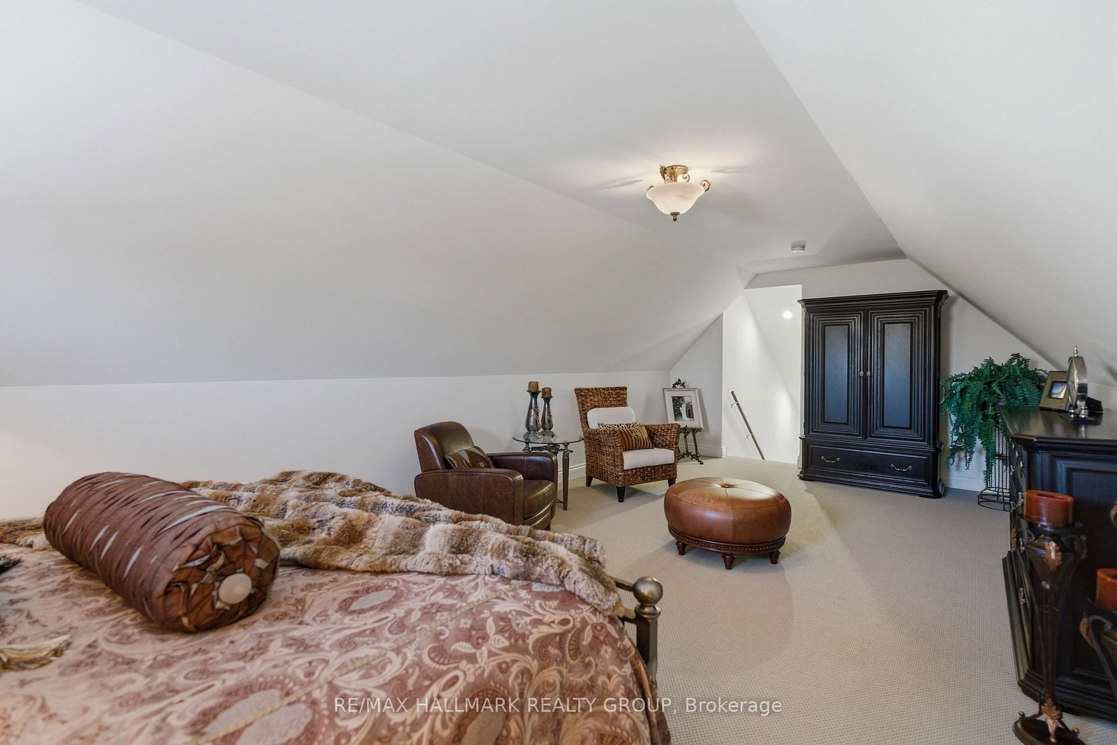 Detached House for sale at 24 RADSTOCK Lane, Champlain, Ontario, K6A 2R2 - Champlain Twp - MLS: X12857482