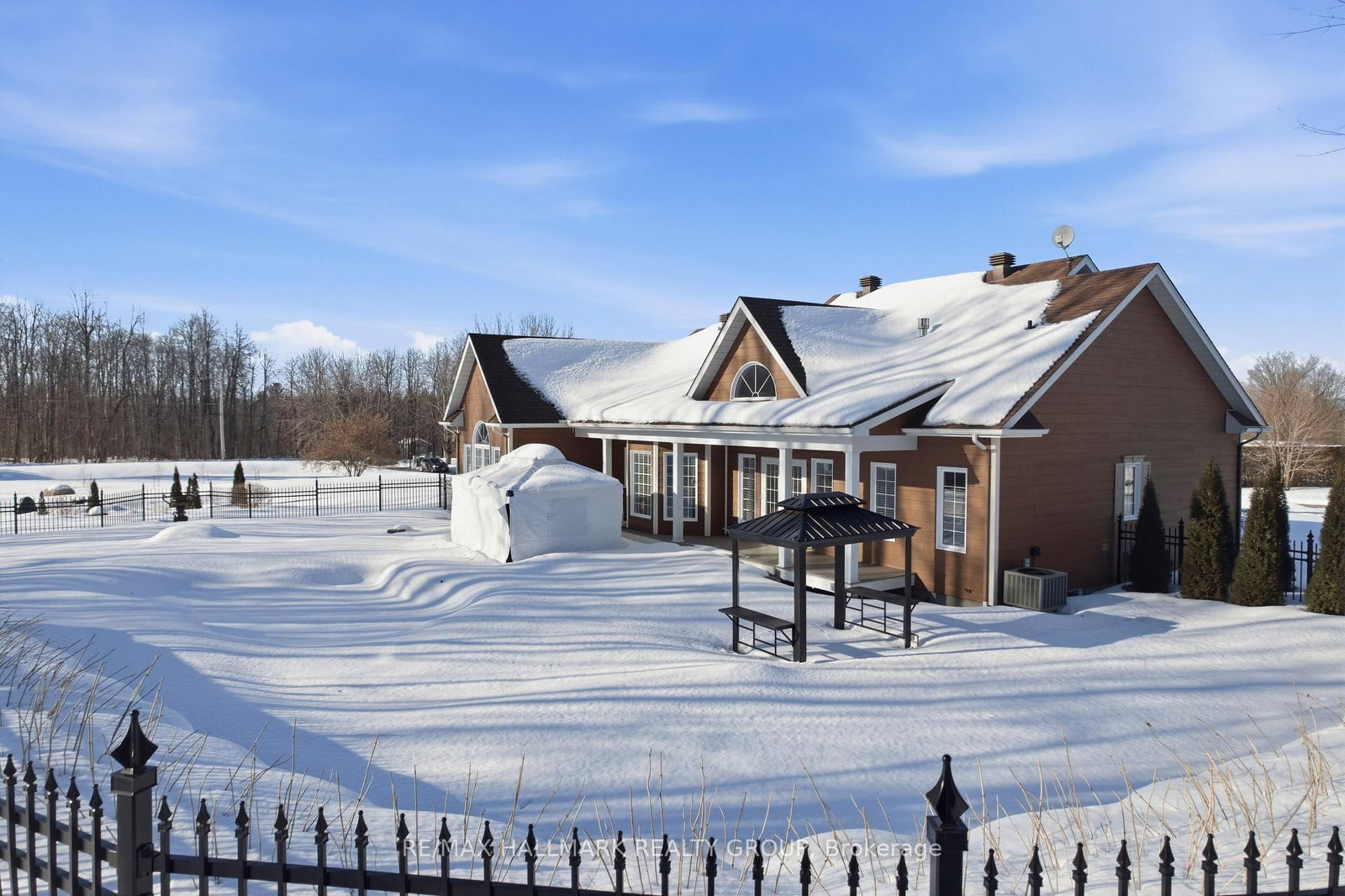 Detached House for sale at 24 RADSTOCK Lane, Champlain, Ontario, K6A 2R2 - Champlain Twp - MLS: X12857482